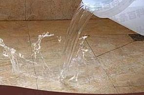 扎赉特旗漏水维修 免砸砖防水材料该如何施工